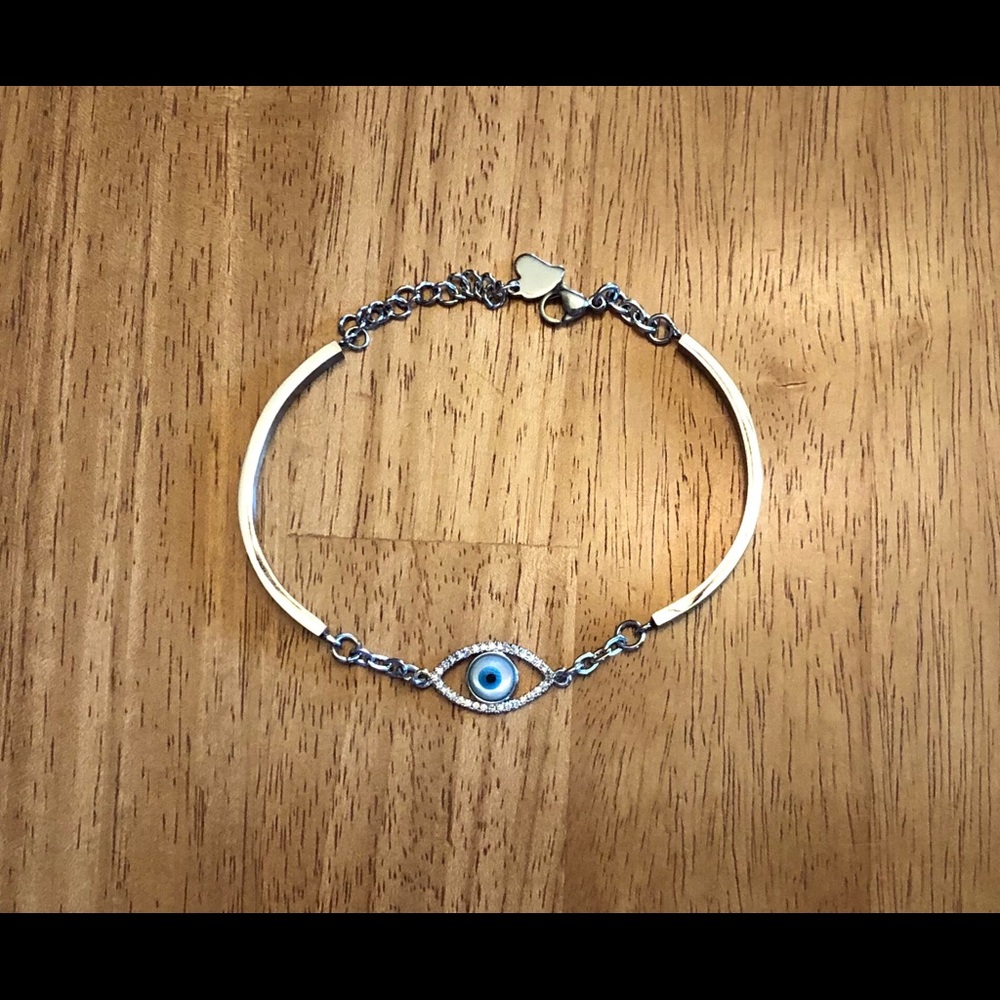 Handmade Evil Eye Bracelet - Silver - Brand New!